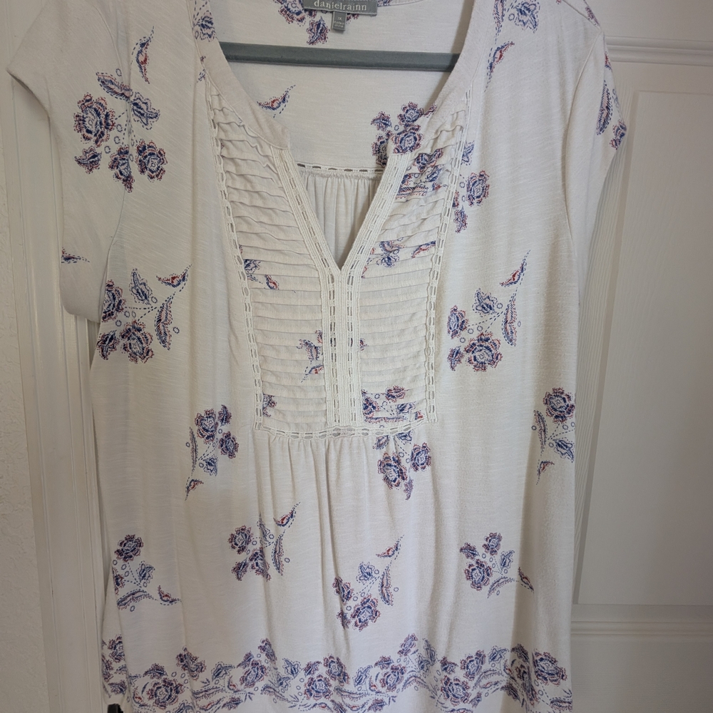 Chico's Cream Pleated 3/4 Sleeve Blouse